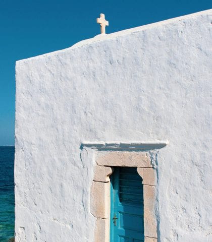 When is the best time to visit Mykonos