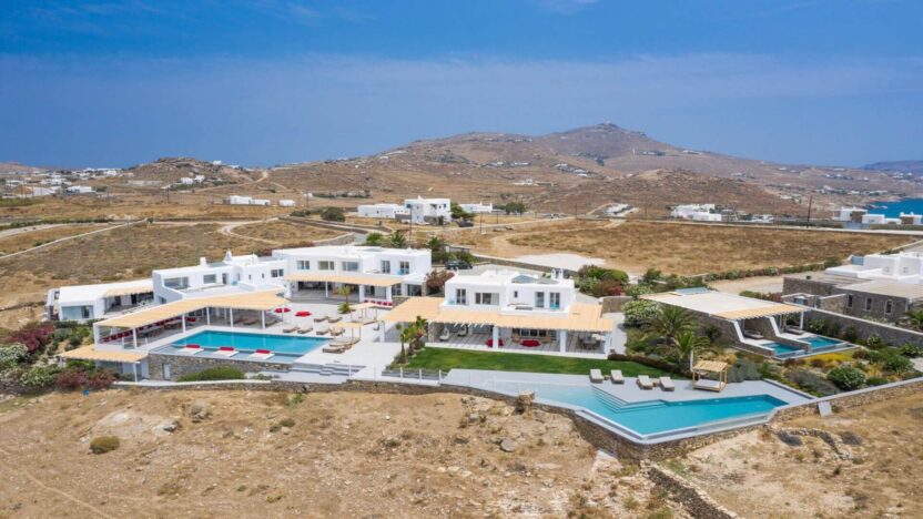 Villa for Rent in Kalo Livadi Mykonos-Rock'n'Roll Estate