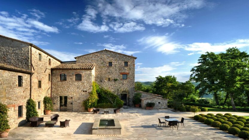 Villas for Rent in Lisciano Niccone Umbria-Villa Arrighi