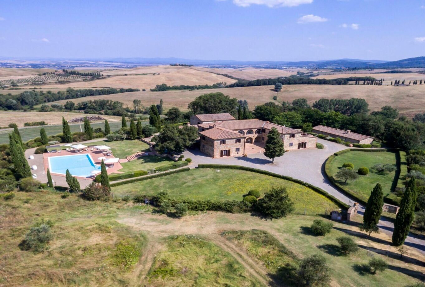 Villas for Rent in Trequanda Val d' Orcia Tuscany-Villa Boscarello