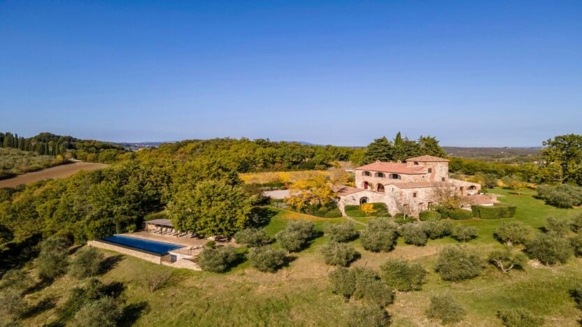 Villas for Rent in Casole d'Elsa Siena Tuscany-Casale La Casa