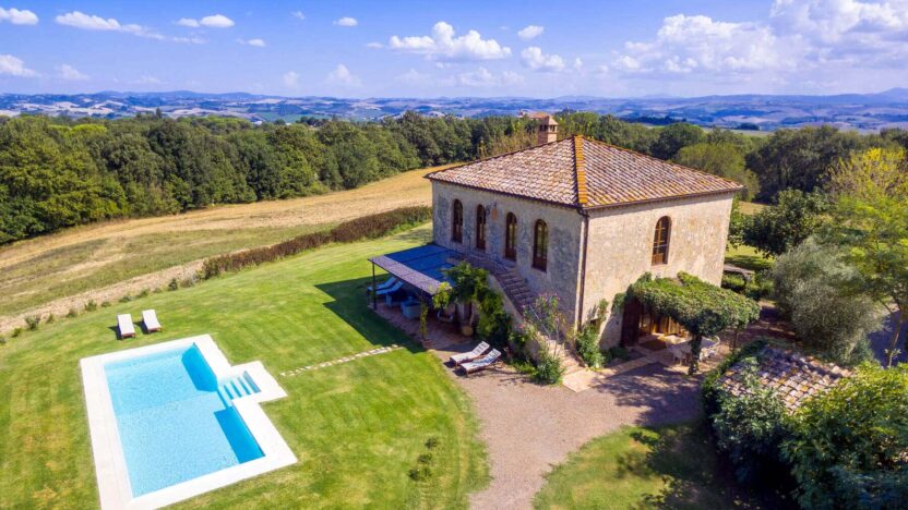 Villas for Rent in Buonconvento Val d' Orcia Tuscany-Fienile di Montesoli