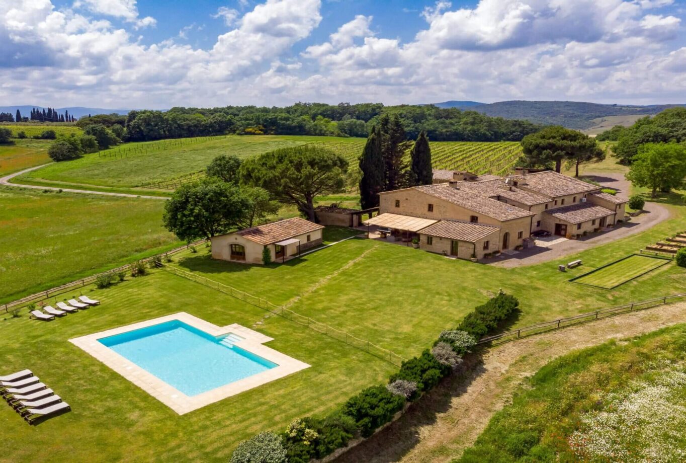 Villas for Rent in Buonconvento Val d'Orcia Tuscany-Podere Maiano