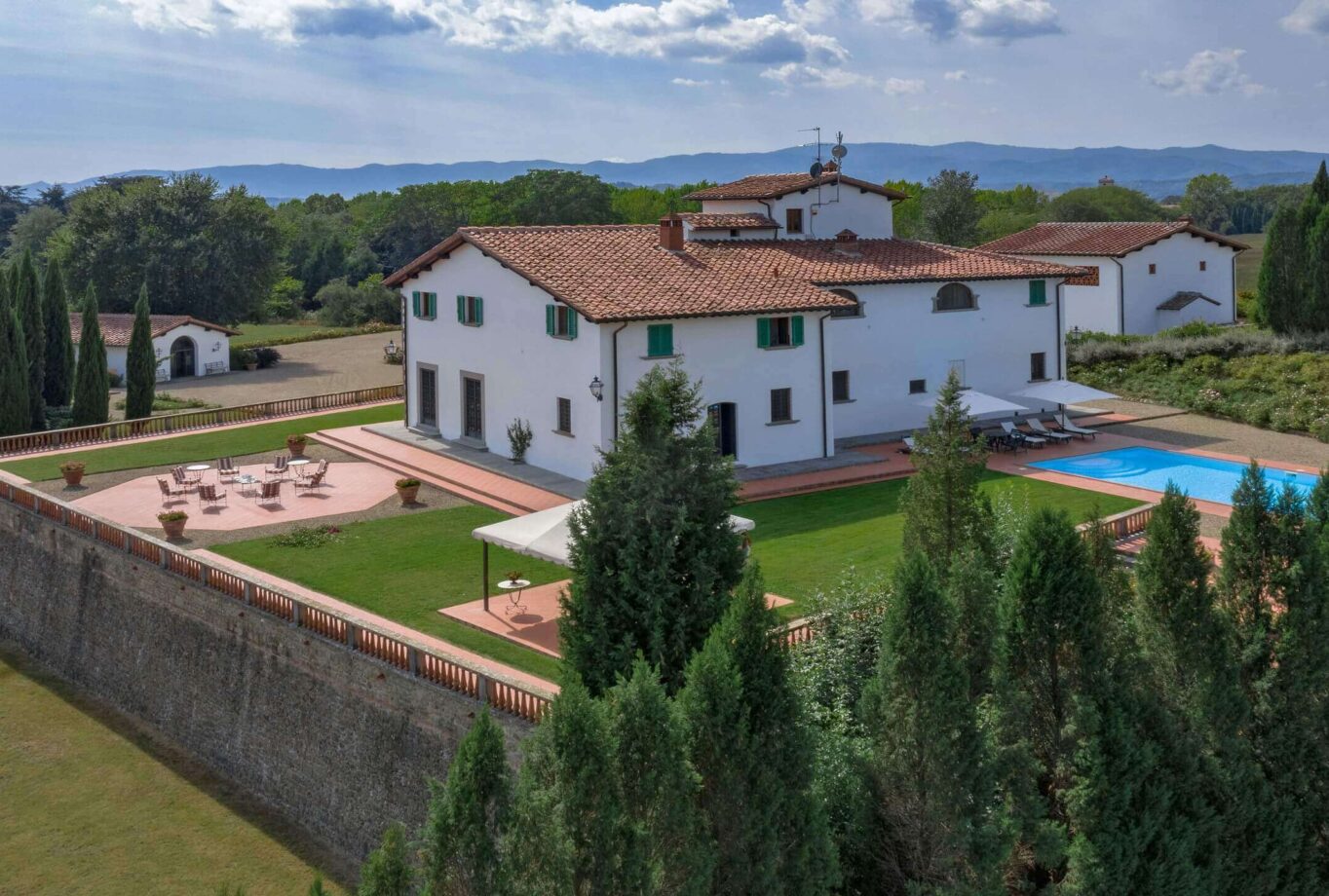 Villas for Rent in Reggello Florence Tuscany-Villa Gelso