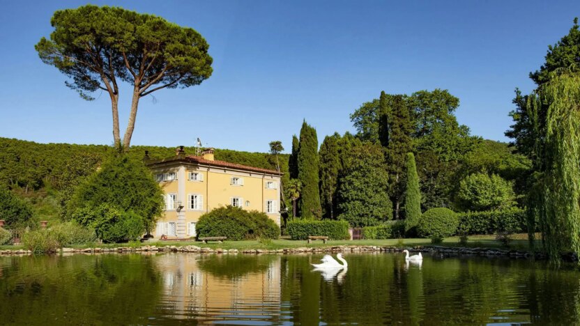 Villas for Rent in Capannori Lucca Tuscany-Villa Lenka