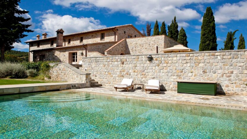 Villas for Rent in Castiglion del Bosco Valdorcia Tuscany-Villa Oliviera