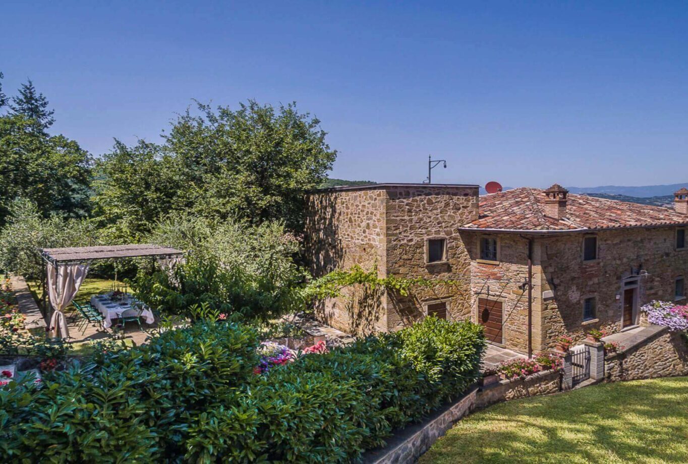 Villas for Rent in Monterchi Arezzo Tuscany-Villa Torre del Cielo