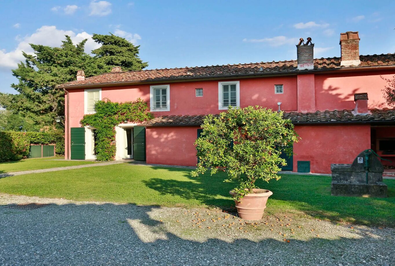 Villas for Rent in Lucca Tuscany-Villa Il Vignale