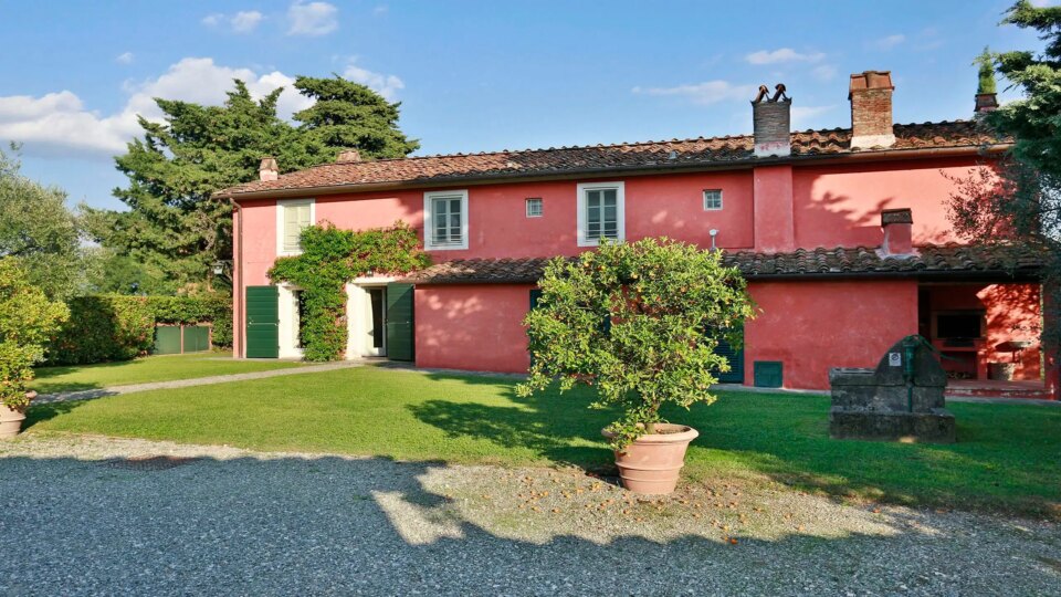 Villas for Rent in Lucca Tuscany-Villa Il Vignale