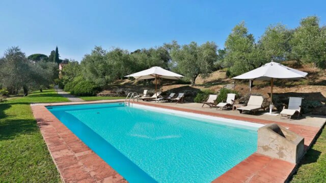 Villas for Rent in Lucca Tuscany-Villa Il Vignale