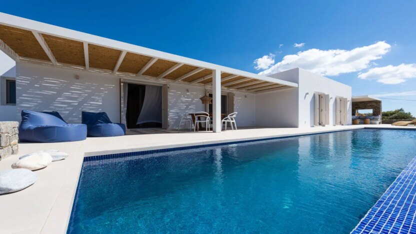 Paros Villas for Rent Villa Charlotte Agkeria Paros