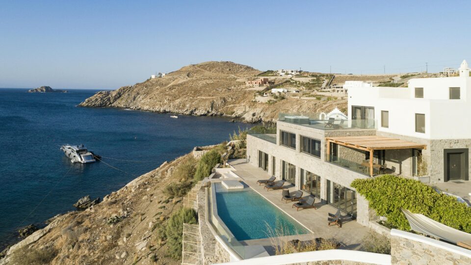 mykonos_villas_for_rent_villa_camouflage