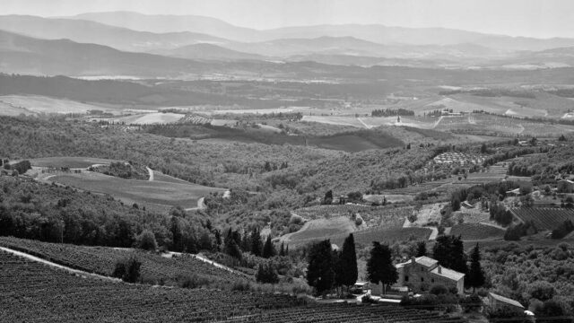 Chianti Unveiled: Nature's Majesty and Iconic Landscapes