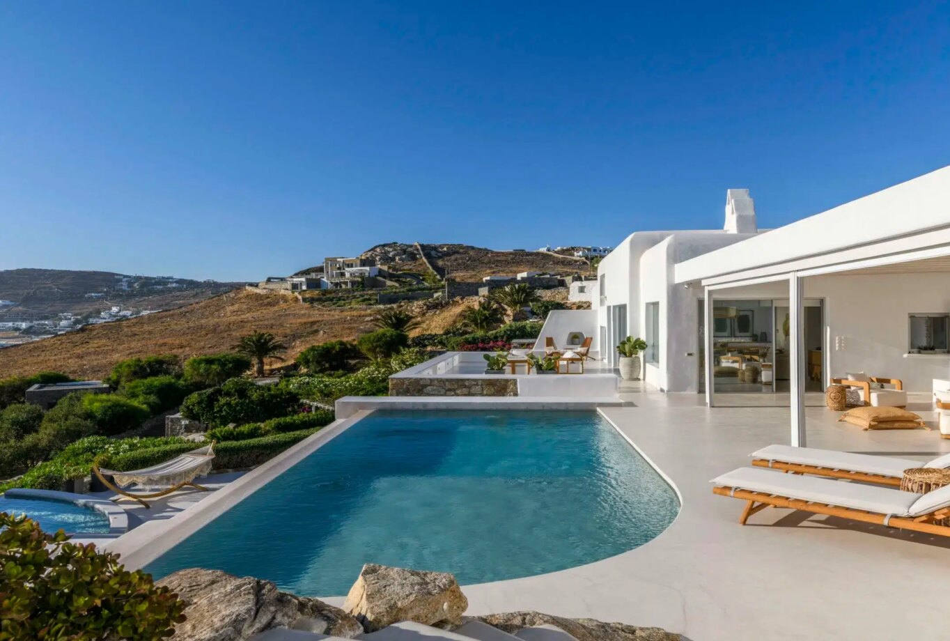 Villa for Rent in Aleomandra Mykonos-Villa Glamour