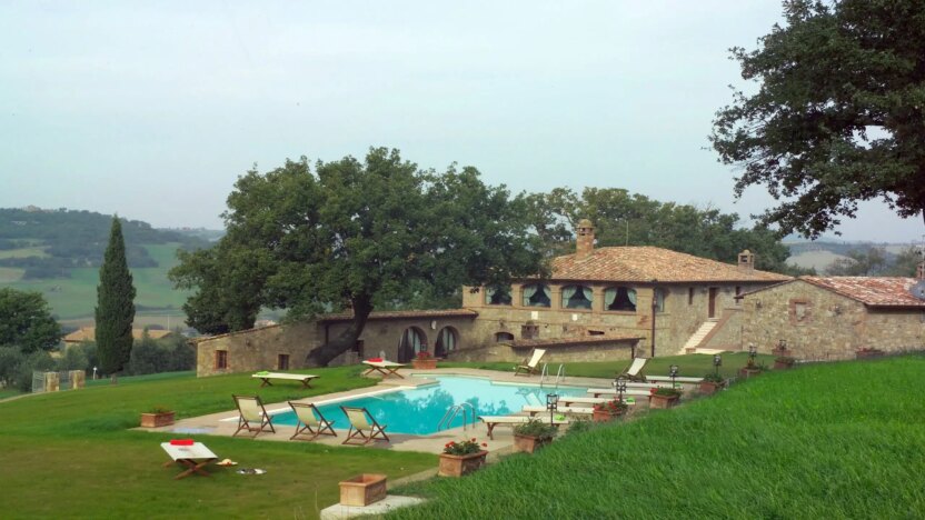 Villas for Rent in Montichiello Sienna Tuscany-Villa Le Fontanelle