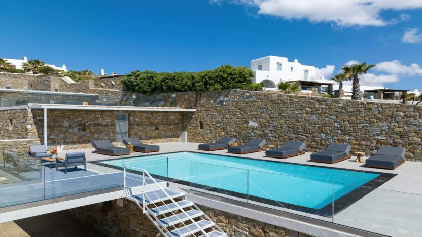 Villas for Rent in Kastro Mykonos-Villa Petunia