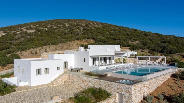 Paros Villas for Rent Villa Loraine Tripiti Paros