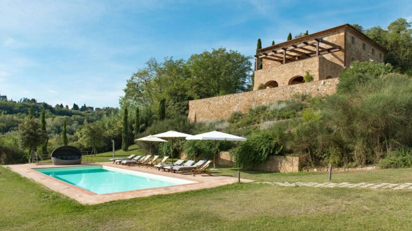 Villas for Rent in Castelfalfi Tuscany-Casale Falecine