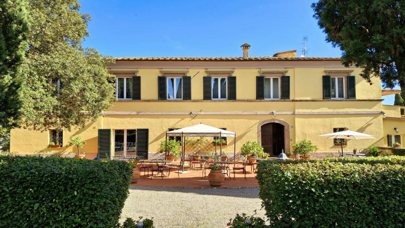 tuscany_villas_for_rent_villa_la_magione