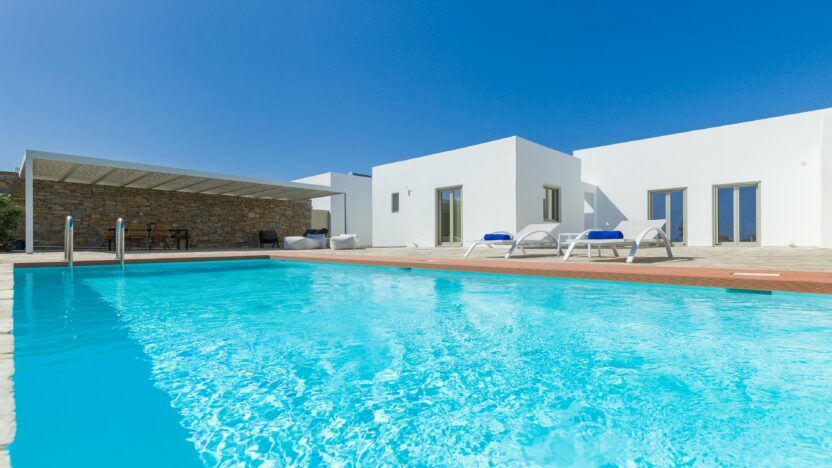 paros_villas_for_rent_villa_kira